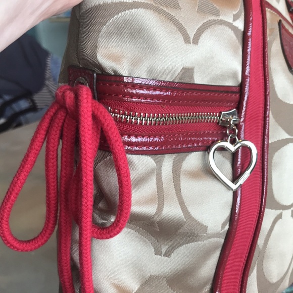 Coach Signature Tan Shoulder Bag with red trim! In EUC, NO spots anywhere ❤️ - Picture 6 of 15